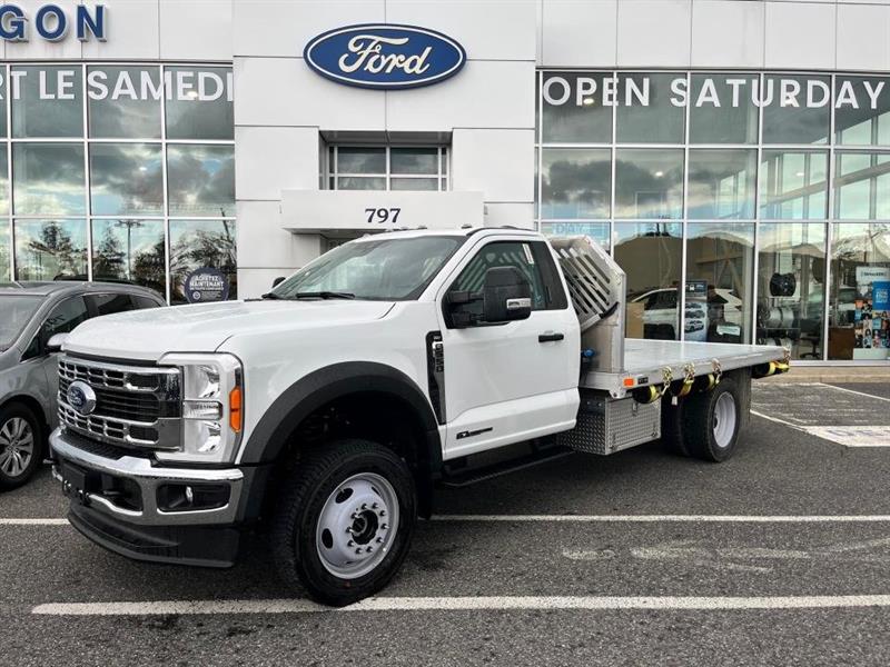 Ford
F-550
2023