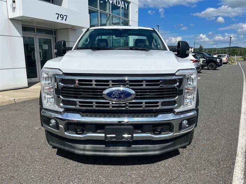 Ford
F-550
2023